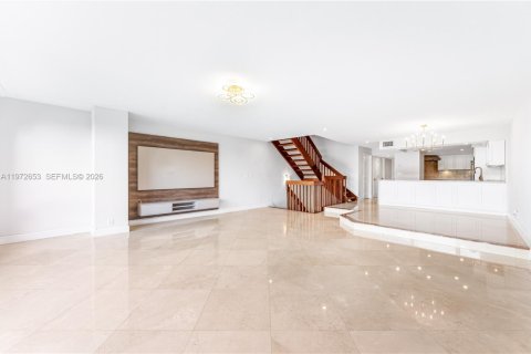 Touwnhouse à vendre à Palmetto Bay, Floride: 4 chambres, 246.28 m2 № 2317205 - photo 30