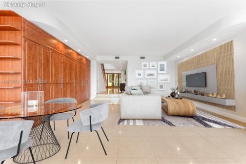 Touwnhouse à vendre à Palmetto Bay, Floride: 4 chambres, 246.28 m2 № 2317205 - photo 18
