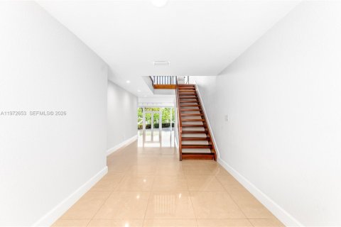 Touwnhouse à vendre à Palmetto Bay, Floride: 4 chambres, 246.28 m2 № 2317205 - photo 15