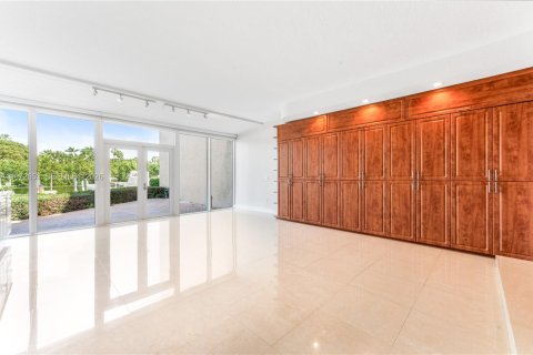 Touwnhouse à vendre à Palmetto Bay, Floride: 4 chambres, 246.28 m2 № 2317205 - photo 22
