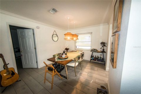 Casa en venta en Kissimmee, Florida, 3 dormitorios, 171.13 m2 № 2239273 - foto 9