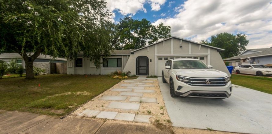 Casa en Kissimmee, Florida 3 dormitorios, 171.13 m2 № 2239273