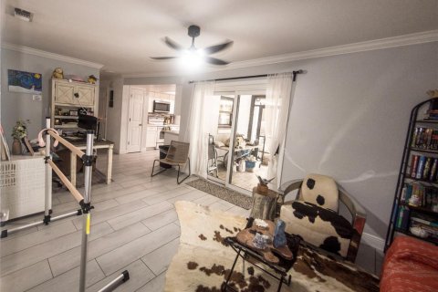 Casa en venta en Kissimmee, Florida, 3 dormitorios, 171.13 m2 № 2239273 - foto 20