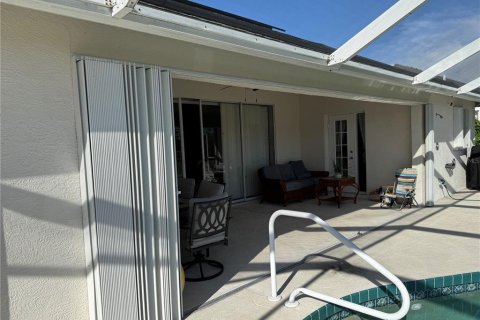 House in Rotonda, Florida 3 bedrooms, 167.41 sq.m. № 2108345 - photo 25