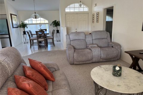 House in Rotonda, Florida 3 bedrooms, 167.41 sq.m. № 2108345 - photo 9