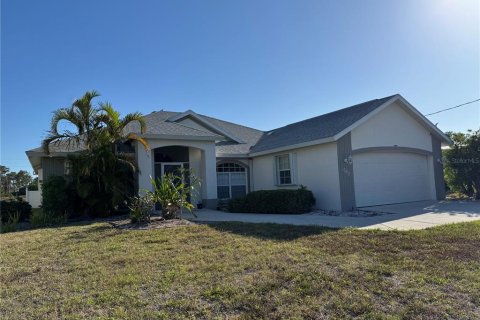 House in Rotonda, Florida 3 bedrooms, 167.41 sq.m. № 2108345