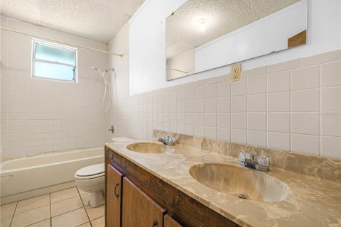 Купить виллу или дом в Форт-Мид, Флорида 10 комнат, 239.69м2, № 1805923 - фото 12