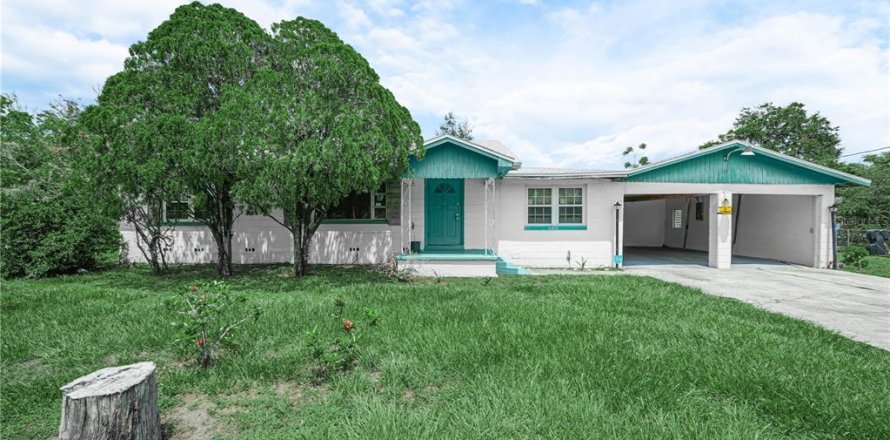 House in Fort Meade, Florida 5 bedrooms, 239.69 sq.m. № 1805923