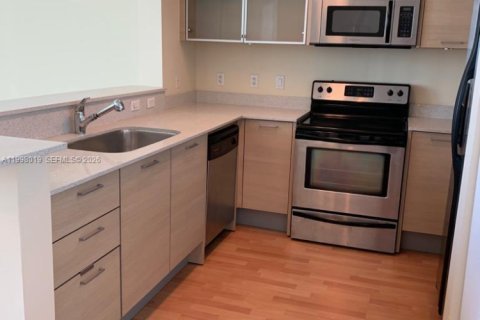 Снять в аренду кондоминиум в Майами, Флорида 1 спальня, 63.08м2, № 2060591 - фото 15