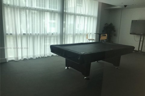 Снять в аренду кондоминиум в Майами, Флорида 1 спальня, 63.08м2, № 2060591 - фото 24