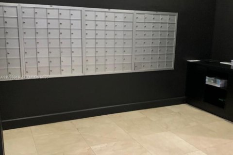 Снять в аренду кондоминиум в Майами, Флорида 1 спальня, 63.08м2, № 2060591 - фото 6