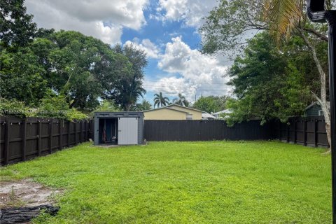 Villa ou maison à louer à West Park, Floride: 3 chambres, 106.65 m2 № 1931962 - photo 22