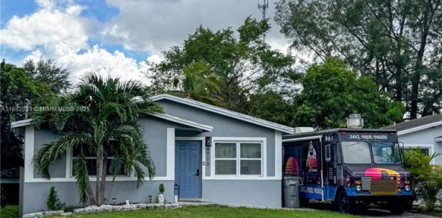 Villa ou maison à West Park, Floride 3 chambres, 106.65 m2 № 1931962