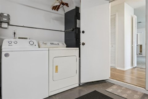 House in Ocoee, Florida 3 bedrooms, 135.08 sq.m. № 2102116 - photo 25