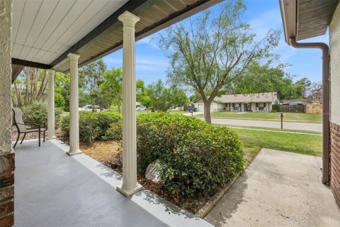 House in Ocoee, Florida 3 bedrooms, 135.08 sq.m. № 2102116 - photo 4