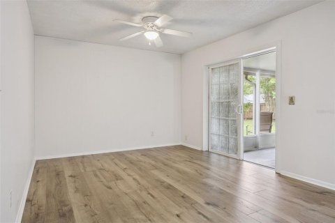House in Ocoee, Florida 3 bedrooms, 135.08 sq.m. № 2102116 - photo 16