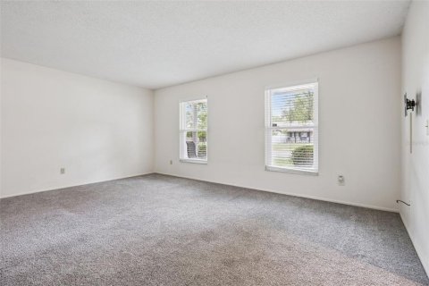 House in Ocoee, Florida 3 bedrooms, 135.08 sq.m. № 2102116 - photo 19