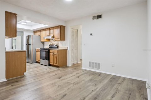 House in Ocoee, Florida 3 bedrooms, 135.08 sq.m. № 2102116 - photo 13