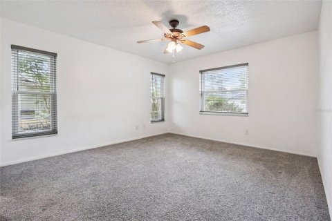 House in Ocoee, Florida 3 bedrooms, 135.08 sq.m. № 2102116 - photo 18