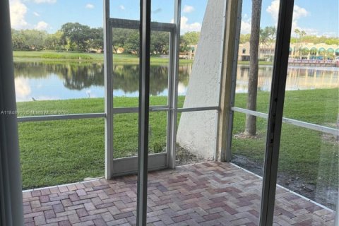 Copropriété à louer à Davie, Floride: 1 chambre, 80.82 m2 № 1850573 - photo 9