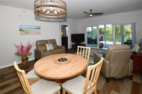 Condo in Saint Petersburg, Florida, 2 bedrooms  № 1869594 - photo 21