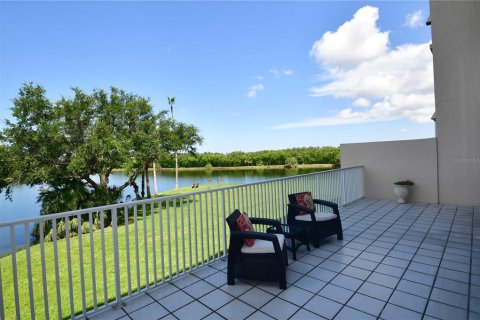 Condo in Saint Petersburg, Florida, 2 bedrooms  № 1869594 - photo 26