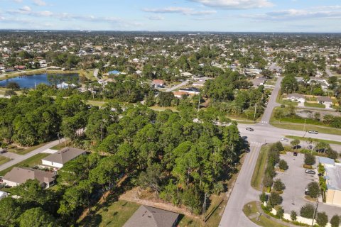 Propiedad comercial en venta en Port St. Lucie, Florida № 2286865 - foto 13