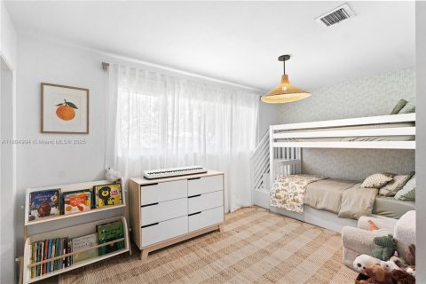 House in Oakland Park, Florida 4 bedrooms, 143.44 sq.m. № 1748965 - photo 19