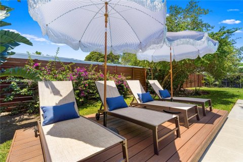 House in Oakland Park, Florida 4 bedrooms, 143.44 sq.m. № 1748965 - photo 30