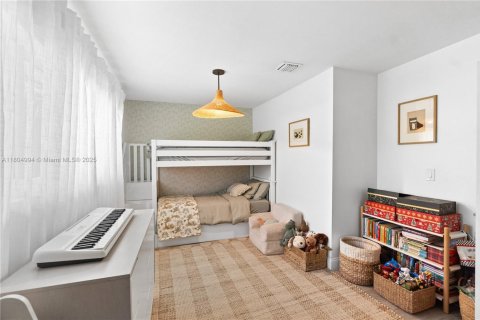 House in Oakland Park, Florida 4 bedrooms, 143.44 sq.m. № 1748965 - photo 20