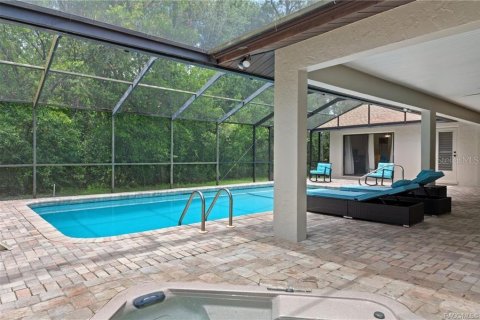 House in Homosassa, Florida 4 bedrooms, 215.9 sq.m. № 1906574 - photo 30