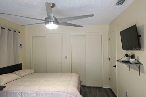 House in Homosassa, Florida 4 bedrooms, 215.9 sq.m. № 1906574 - photo 27