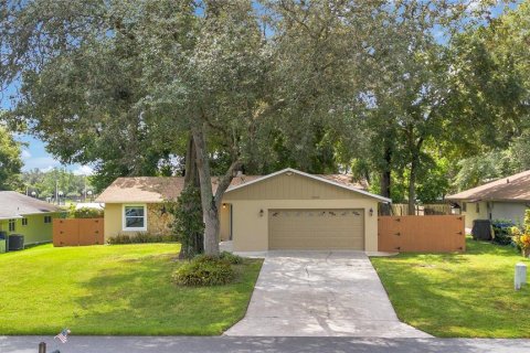 Casa en venta en Apopka, Florida, 3 dormitorios, 134.8 m2 № 1910884 - foto 3