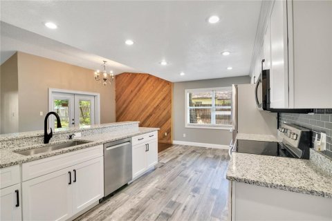 Casa en venta en Apopka, Florida, 3 dormitorios, 134.8 m2 № 1910884 - foto 15