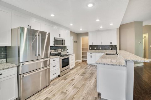 Casa en venta en Apopka, Florida, 3 dormitorios, 134.8 m2 № 1910884 - foto 12