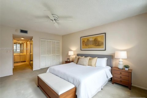 Купить кондоминиум в Помпано-Бич, Флорида 3 спальни, 150.5м2, № 2007664 - фото 24