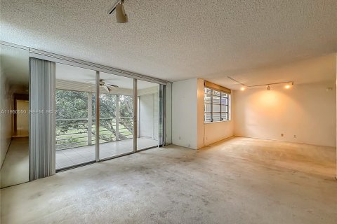 Купить кондоминиум в Помпано-Бич, Флорида 3 спальни, 150.5м2, № 2007664 - фото 26