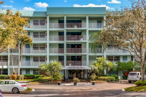 Кондоминиум с 3 спальнями в Помпано-Бич, Флорида № 2007664