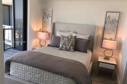 Condominio en venta en Miami, Florida, 1 dormitorio, 57.69 m2 № 2034480 - foto 13