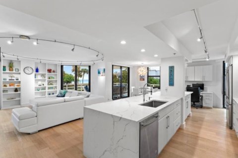 Condo in Jupiter, Florida, 3 bedrooms  № 2087428 - photo 4