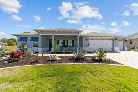 House in Ocala, Florida 2 bedrooms, 194.82 sq.m. № 2223188