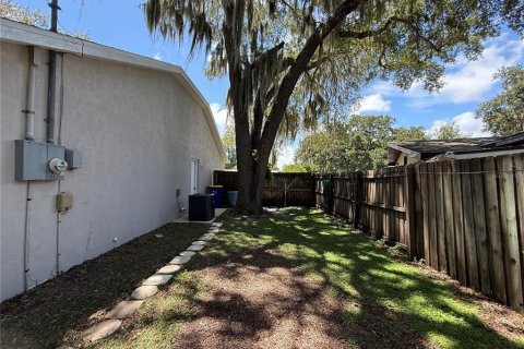 House in Edgewater, Florida 3 bedrooms, 151.99 sq.m. № 1909857 - photo 25