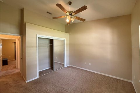 House in Edgewater, Florida 3 bedrooms, 151.99 sq.m. № 1909857 - photo 21