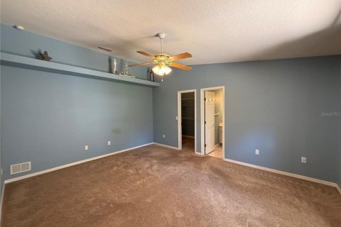 House in Edgewater, Florida 3 bedrooms, 151.99 sq.m. № 1909857 - photo 13