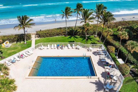 Copropriété à vendre à Juno Beach, Floride: 2 chambres, 163.51 m2 № 1992710 - photo 1