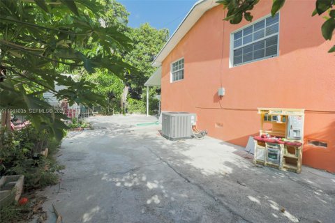 Купить виллу или дом в Майами, Флорида 3 спальни, 151.9м2, № 1998094 - фото 20