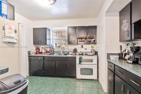 Купить виллу или дом в Майами, Флорида 3 спальни, 151.9м2, № 1998094 - фото 8