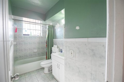 Купить виллу или дом в Майами, Флорида 3 спальни, 151.9м2, № 1998094 - фото 13