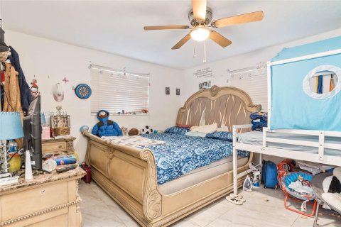 Купить виллу или дом в Майами, Флорида 3 спальни, 151.9м2, № 1998094 - фото 15