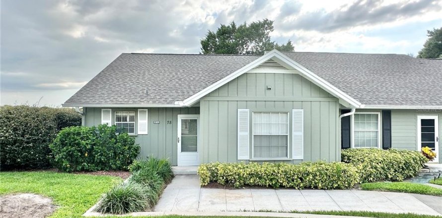 Adosado en Apopka, Florida 2 dormitorios, 91.04 m2 № 2119674